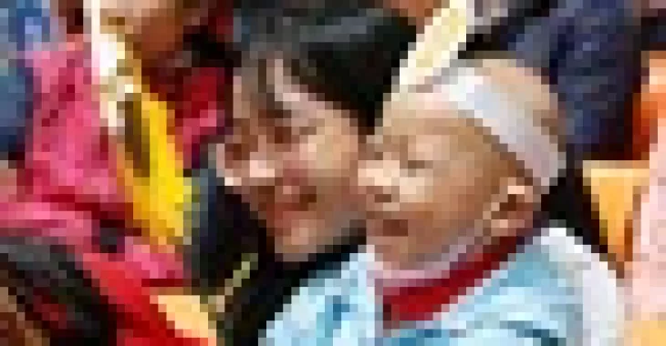 Ngày hội Hoa hướng dương ở Huế: 'Con ước có một bộ áo quần siêu nhân'